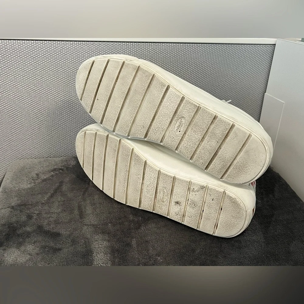 Dr. Scholl's Time Off Floral Embroidered Sneakers. Arch support. White. Sz 11 - Picture 8 of 11